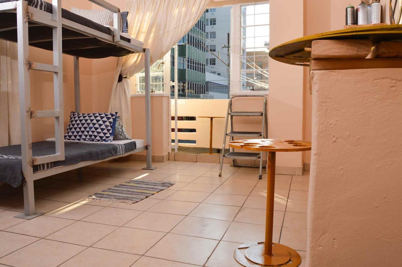 Urban Backpackers Hostel โจฮันเนสเบิร์ก ภายนอก รูปภาพ