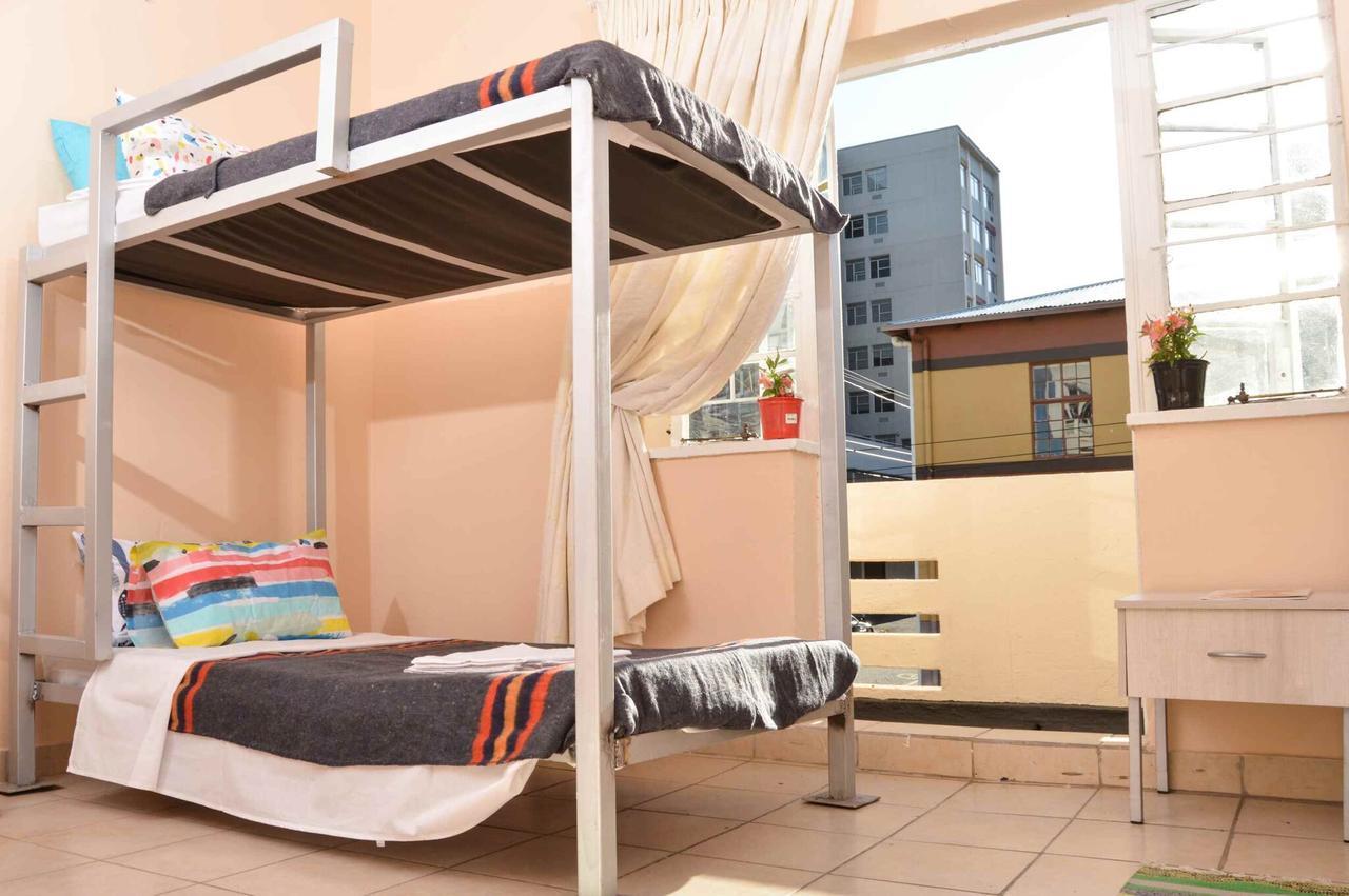 Urban Backpackers Hostel โจฮันเนสเบิร์ก ภายนอก รูปภาพ