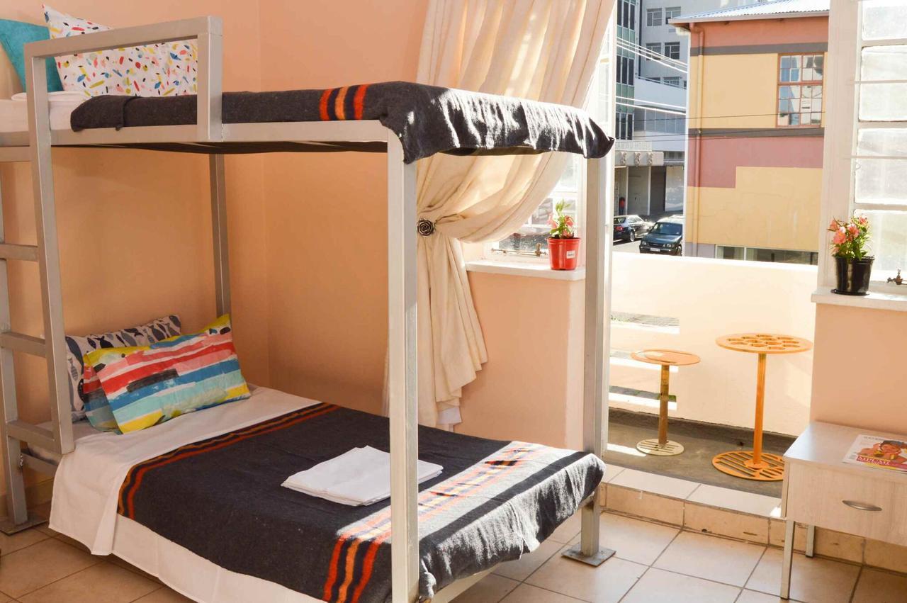 Urban Backpackers Hostel โจฮันเนสเบิร์ก ภายนอก รูปภาพ