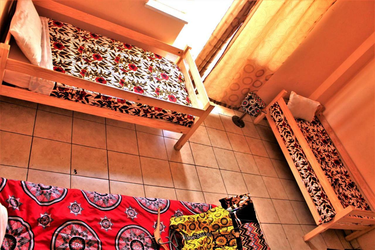 Urban Backpackers Hostel โจฮันเนสเบิร์ก ภายนอก รูปภาพ